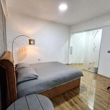 Apartman 公寓 Zivinice