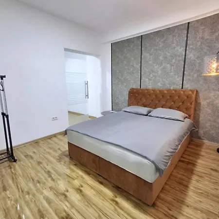Apartman *